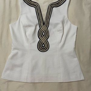 Lily Pulitzer size 8 ladies top beautiful condition very elegant